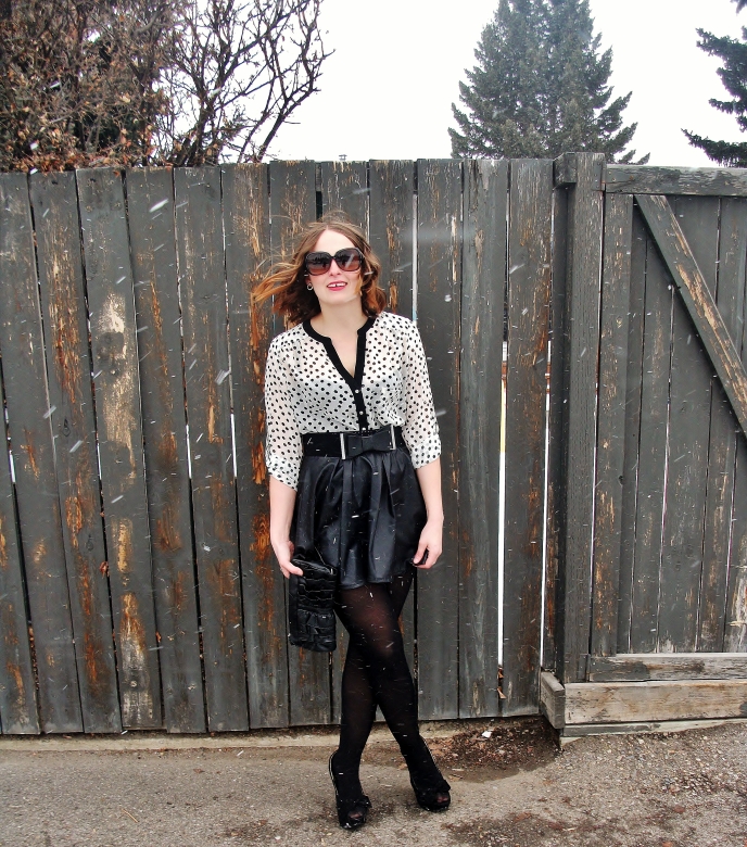 feel the wind in your hair - diy ombre curls & a classic girly outfit